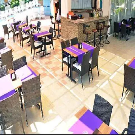 Albatros Aparthotel